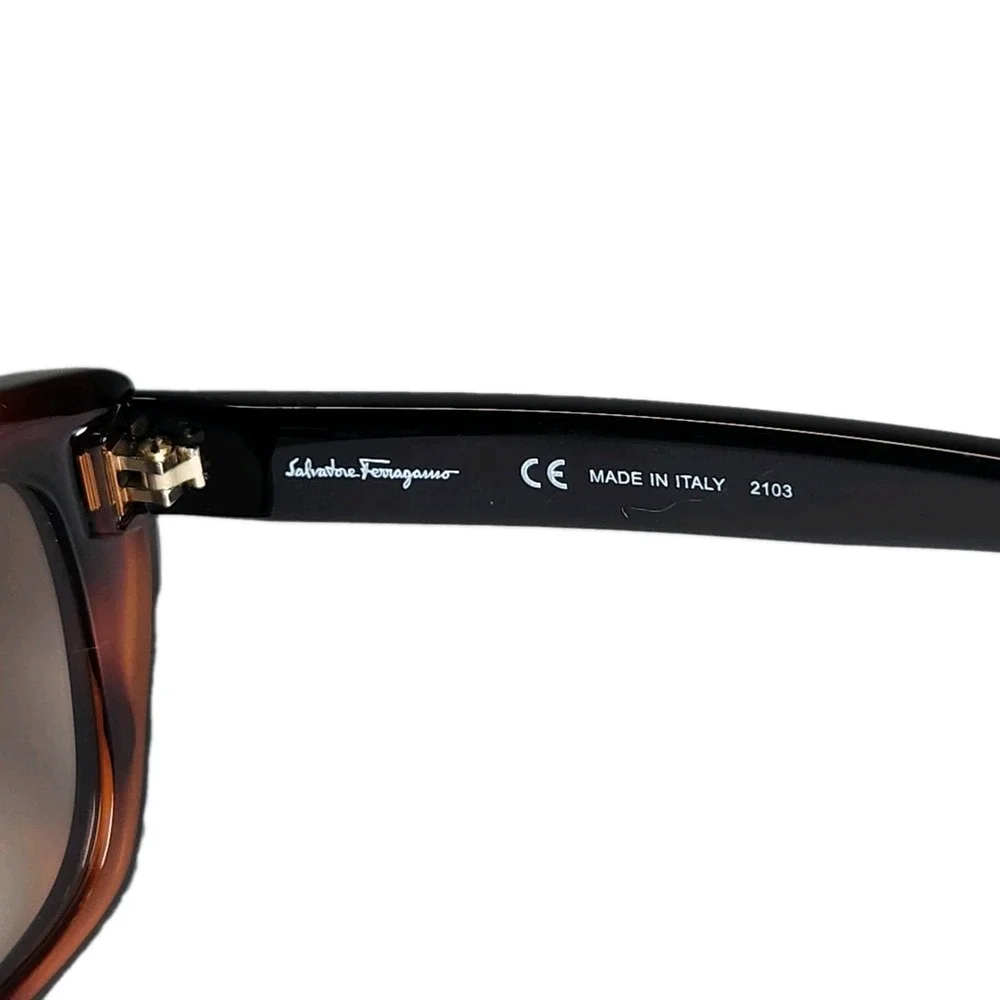 Salvatore Ferragamo SF958S 214 Women's Sunglasses Tortoise Brown 55-19-135 Italy